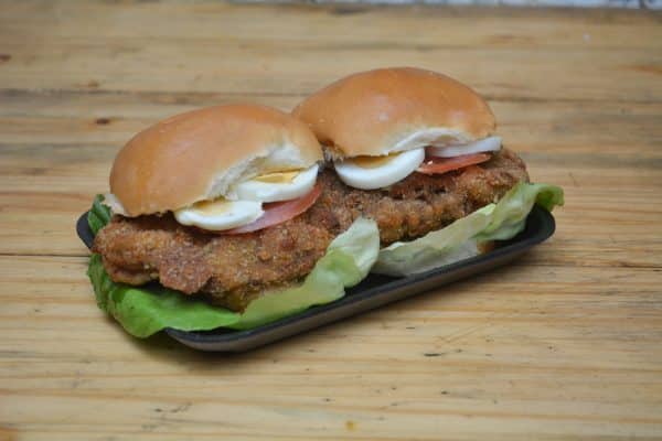 Milanesa De Carne En Dos Panes